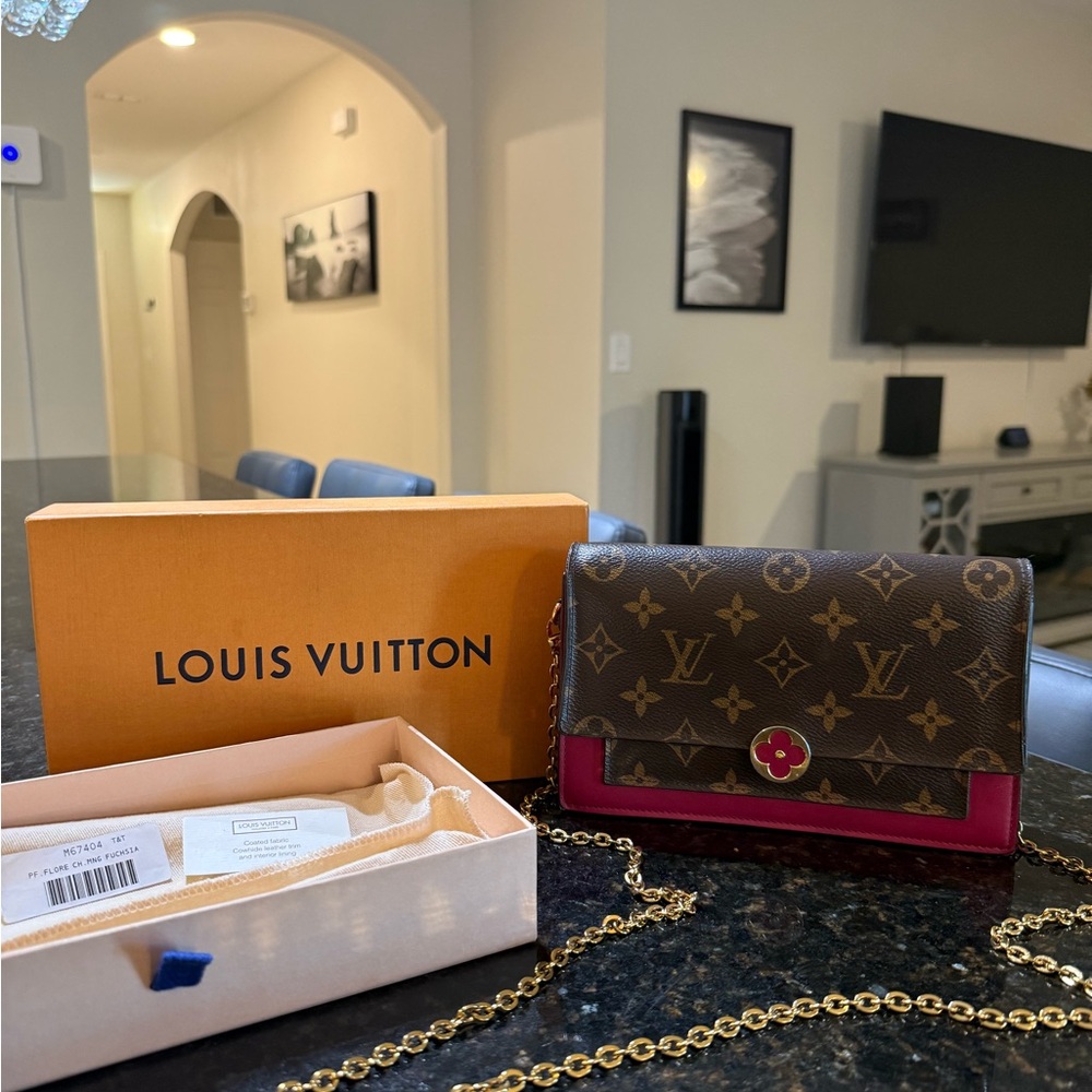 Louis Vuitton Monogram Flore Chain Wallet Fuchsia